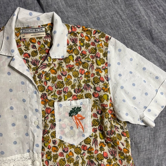 Urban Outfitters Kimchi Blue Small Button Short Sleeve Vegetable Embroidered - Picture 5 of 6